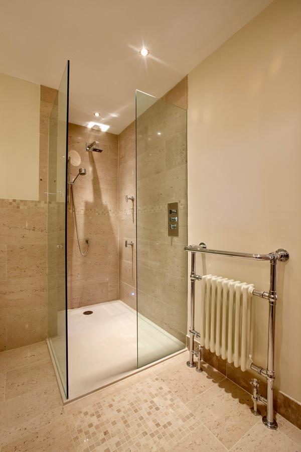 Crestow House Hotel ภายนอก รูปภาพ